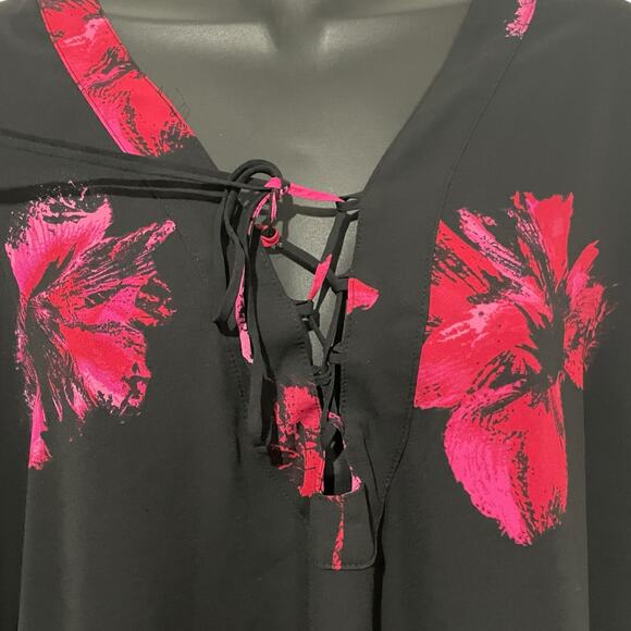 Catherines Womens Plus 2X/3X Black Red Floral Poncho Tunic Top Laced Up Neck - Picture 7 of 9